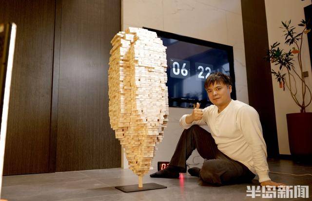”在青连续刷新四项有关堆叠的吉尼斯世界纪录瓦力棋牌游戏极限之上再叠一层！“纸牌建筑师(图5)